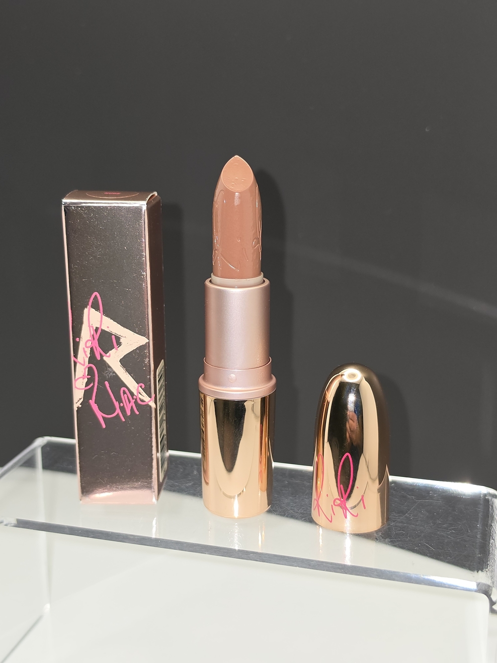 LIMITED EDITION MAC × RIRI COLLECTION LIPSTICK- "NUDE" - Picture 2 of 8